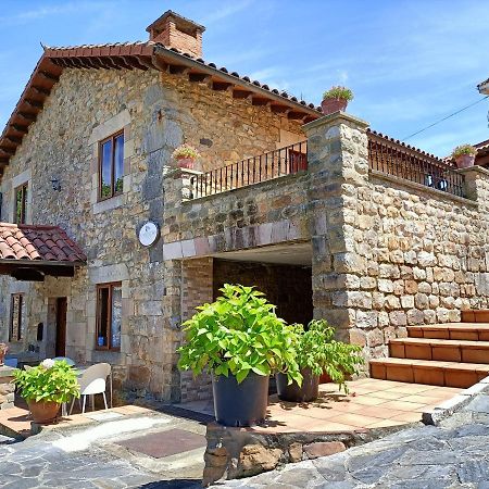 Apartamentos Rurales La Casa Vieja De Alceda Luaran gambar