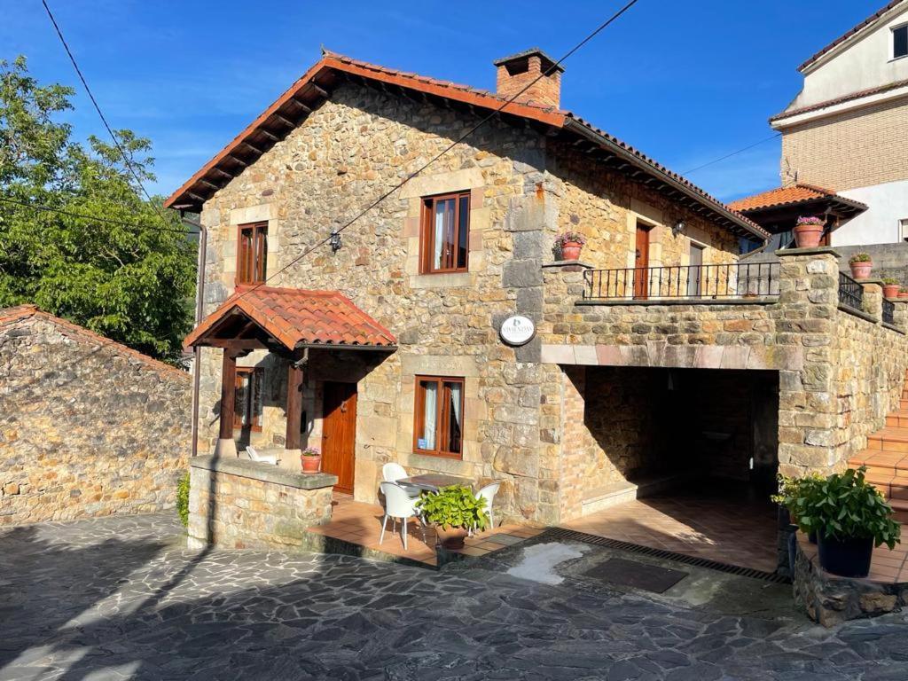 Apartamentos Rurales La Casa Vieja De Alceda Luaran gambar