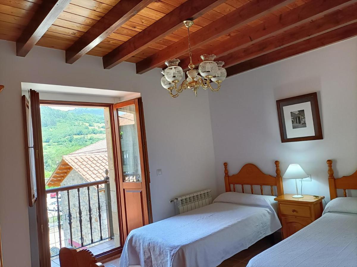 Apartamentos Rurales La Casa Vieja De Alceda Luaran gambar