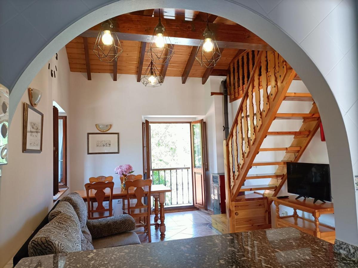 Apartamentos Rurales La Casa Vieja De Alceda Luaran gambar