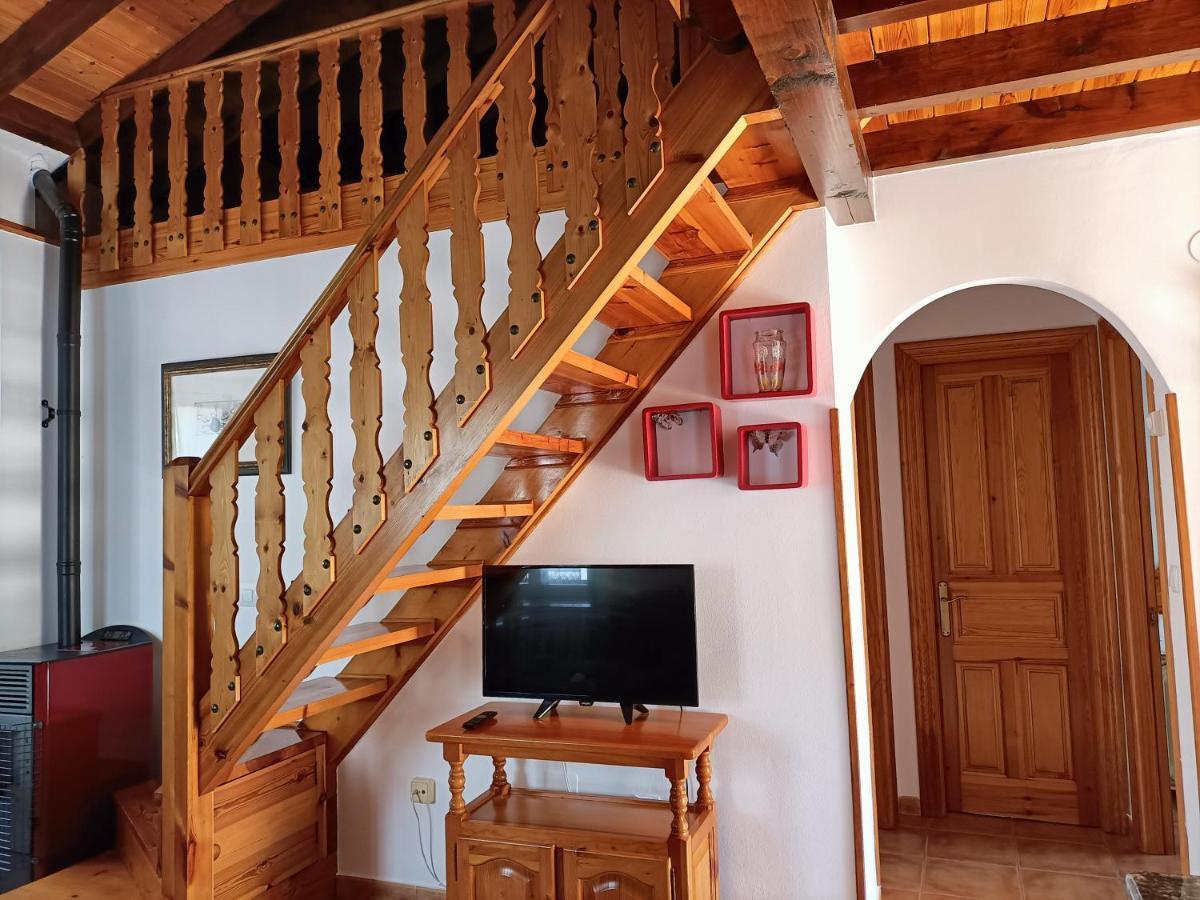 Apartamentos Rurales La Casa Vieja De Alceda Luaran gambar