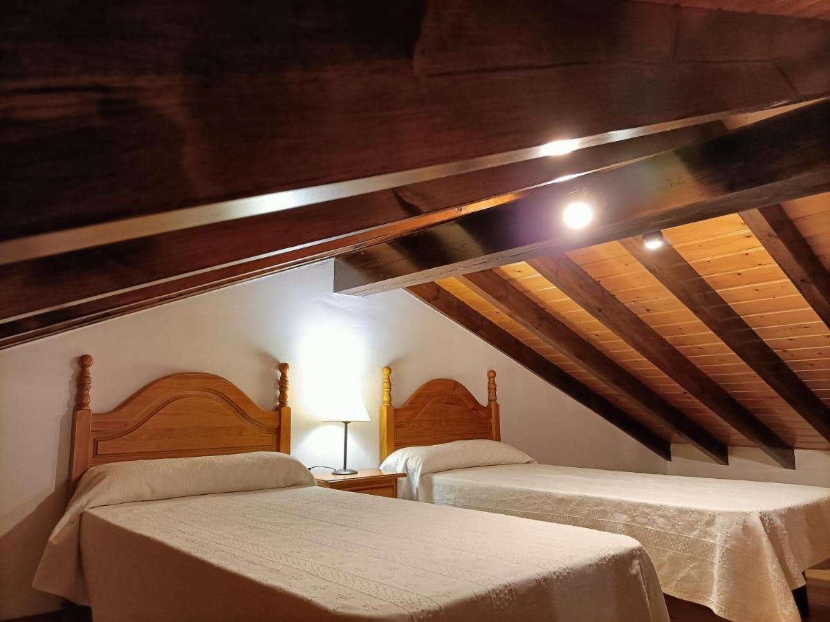Apartamentos Rurales La Casa Vieja De Alceda Luaran gambar