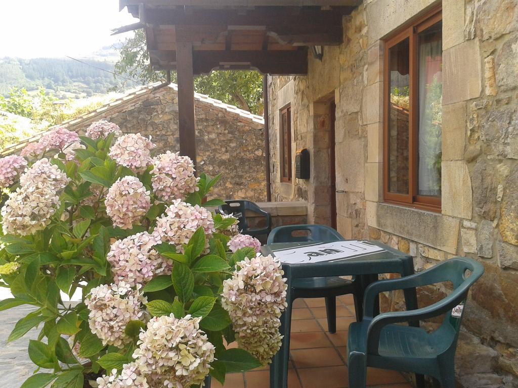 Apartamentos Rurales La Casa Vieja De Alceda Bilik gambar