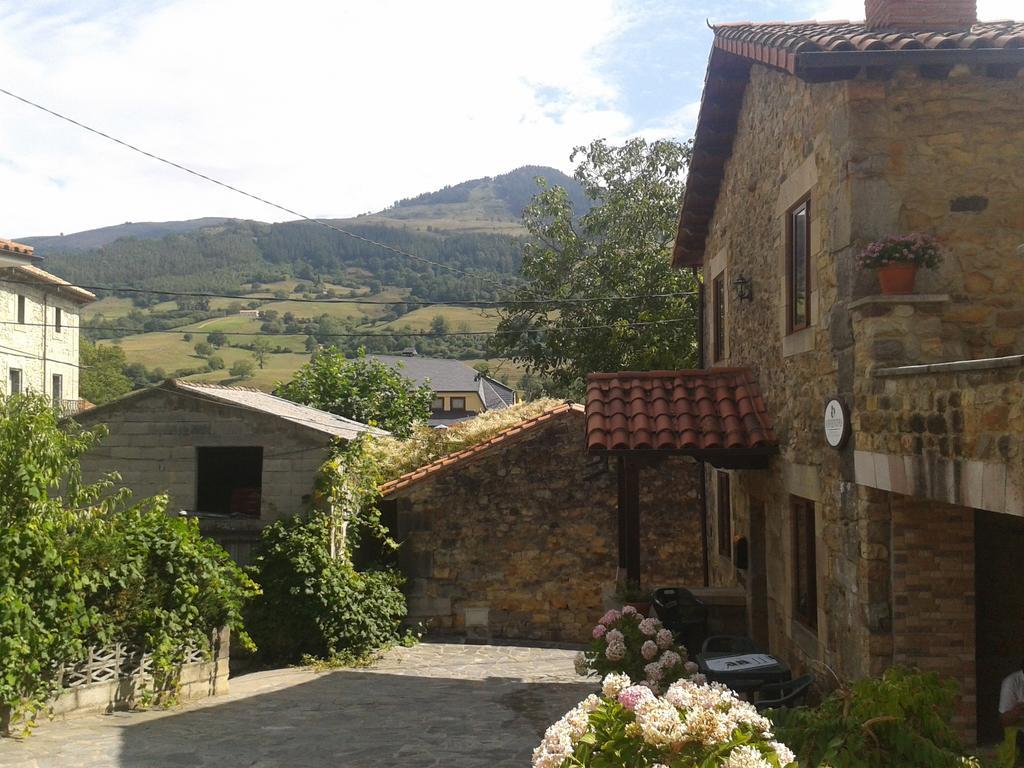 Apartamentos Rurales La Casa Vieja De Alceda Bilik gambar