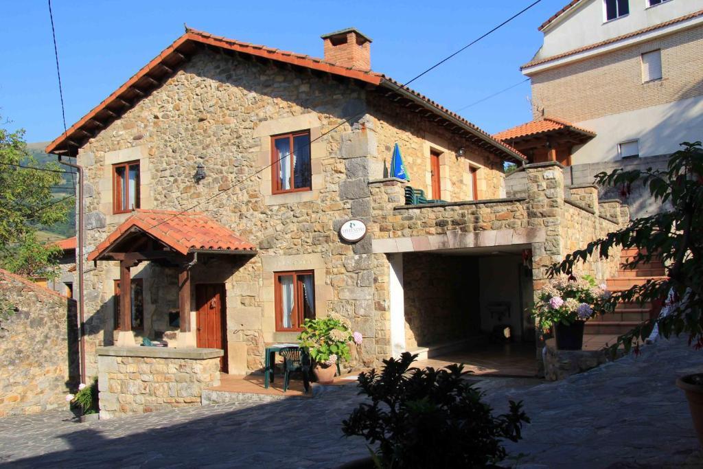 Apartamentos Rurales La Casa Vieja De Alceda Luaran gambar